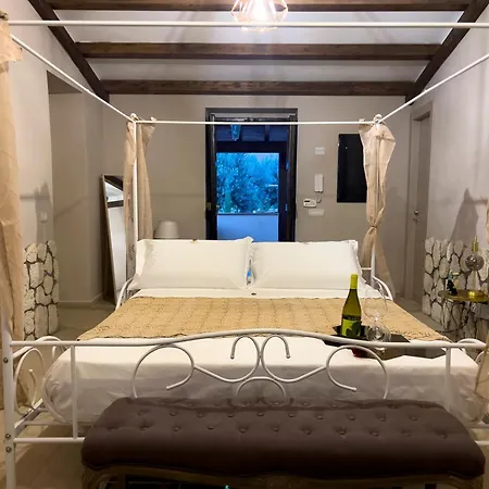 La Corte Di Afea Отель типа 