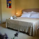 La Corte Di Afea Bed & Breakfast 4*
