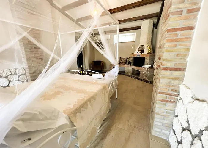 Bed & Breakfast La Corte Di Afea 4*
